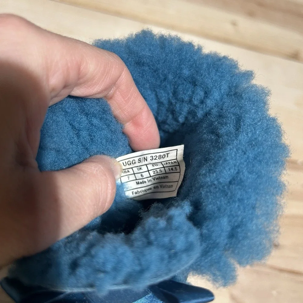 UGG Australia Toddler Bailey Bow II Boot ‎ Sz 7 Ribbon Blue Winter, F27113E